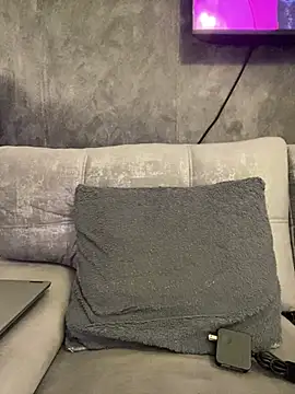 AbyThompson online show from 03-11-25, 07:58