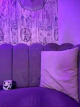 AbyThompson online show from 09-17-25, 01:02