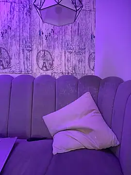 AbyThompson online show from 09-26-25, 12:20