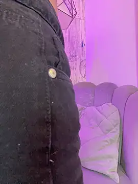 AbyThompson online show from 04-25-26, 08:28