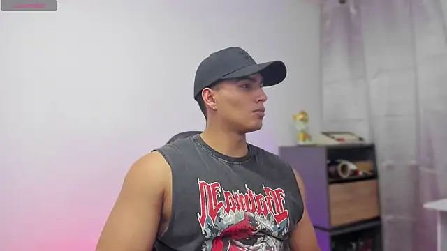 JamesGraay online show from 12-15-25, 09:24