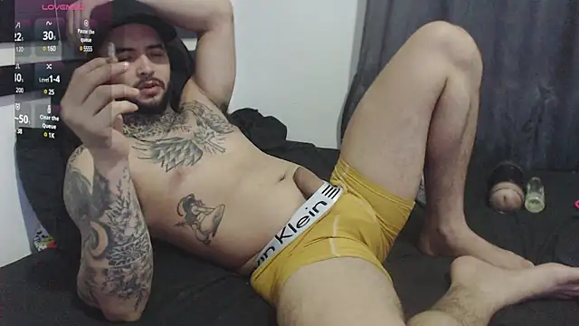 Snapshot of maxi_rogger18 chatting on 01-13-25, 08:37 maxi rogger18 online show from 01-13-25, 08:37