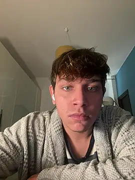 Snapshot of calleaaaa chatting on 03-06-26, 09:17 calleaaaa online show from 03-06-26, 09:17