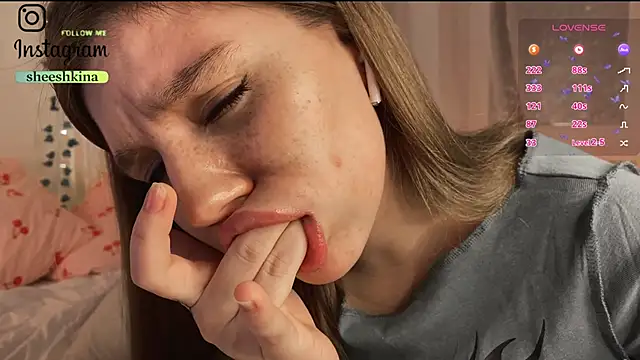 Snapshot of somejgirl chatting on 01-19-25, 07:15 somejgirl online show from 01-19-25, 07:15