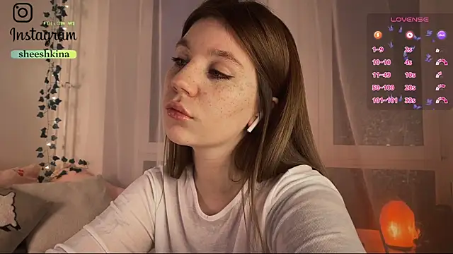 Snapshot of somejgirl chatting on 01-24-25, 02:08 somejgirl online show from 01-24-25, 02:08