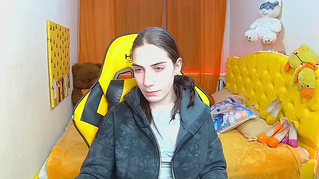 Snapshot of NikaStark_ chatting on 02-11-25, 01:41 NikaStark  online show from 02-11-25, 01:41