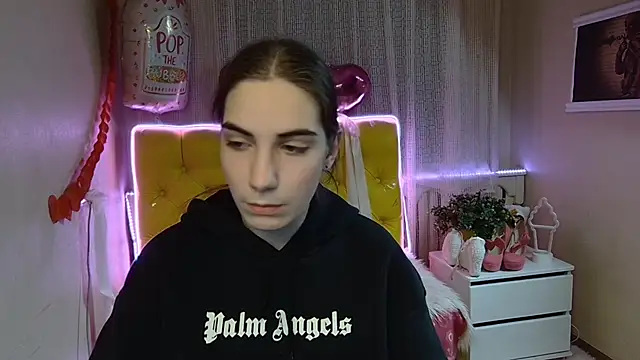 Snapshot of NikaStark_ chatting on 02-28-25, 07:46 NikaStark  online show from 02-28-25, 07:46