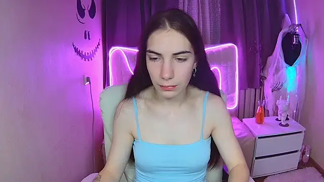 Snapshot of NikaStark_ chatting on 10-13-25, 06:13 NikaStark  online show from 10-13-25, 06:13