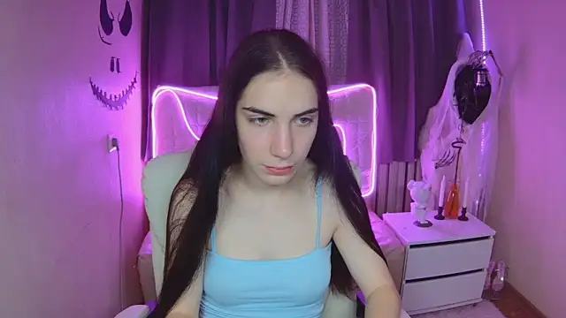 Snapshot of NikaStark_ chatting on 10-14-25, 06:25 NikaStark  online show from 10-14-25, 06:25