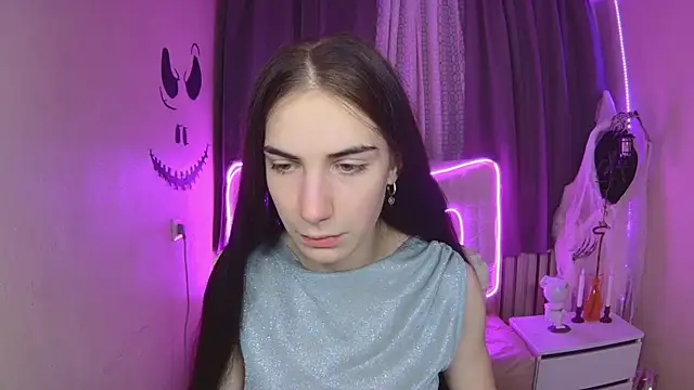 Snapshot of NikaStark_ chatting on 10-16-25, 06:47 NikaStark  online show from 10-16-25, 06:47