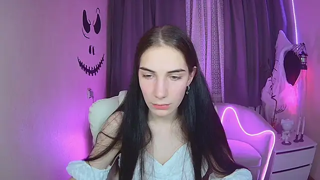 Snapshot of NikaStark_ chatting on 10-24-25, 06:37 NikaStark  online show from 10-24-25, 06:37