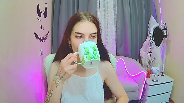 NikaStark  online show from 11-05-25, 07:36