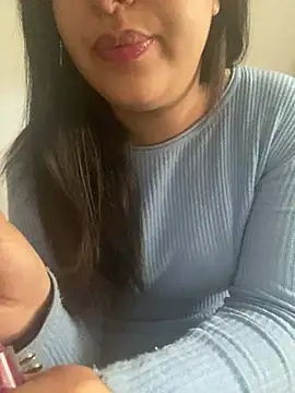 yassminsexy22 online show from 02-10-25, 10:09