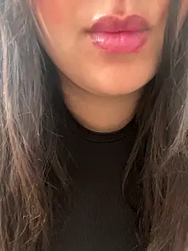 yassminsexy22 online show from 09-25-25, 09:35