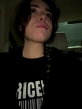 Snapshot of pantyless chatting on 09-19-25, 09:48 pantyless online show from 09-19-25, 09:48