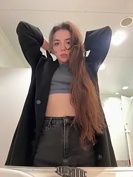 Snapshot of pantyless chatting on 09-22-25, 10:12 pantyless online show from 09-22-25, 10:12