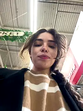 Snapshot of pantyless chatting on 09-27-25, 10:48 pantyless online show from 09-27-25, 10:48