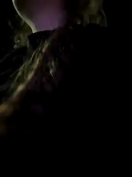 Snapshot of pantyless chatting on 10-04-25, 07:23 pantyless online show from 10-04-25, 07:23