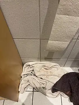 Snapshot of Michaela1222 chatting on 01-14-26, 12:44 Michaela1222 online show from 01-14-26, 12:44