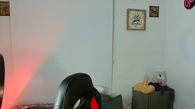 catalinamommyx online show from 09-17-25, 03:30