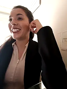 Bonny Klote online show from 01-28-25, 03:57