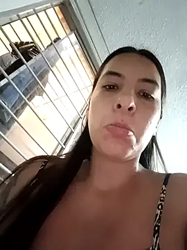 Bonny Klote online show from 12-16-25, 02:44