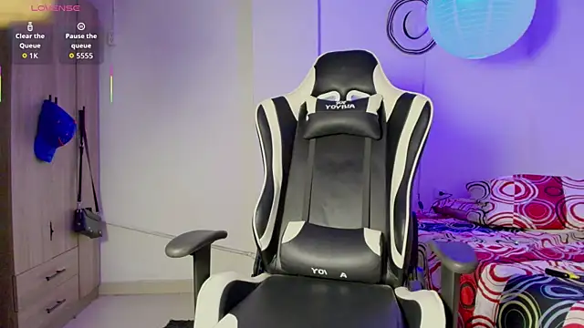 Angelligth online show from 04-25-26, 02:25