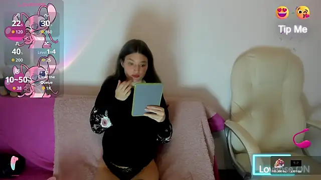 Snapshot of Tesa_cute chatting on 10-24-25, 01:46 Tesa cute online show from 10-24-25, 01:46