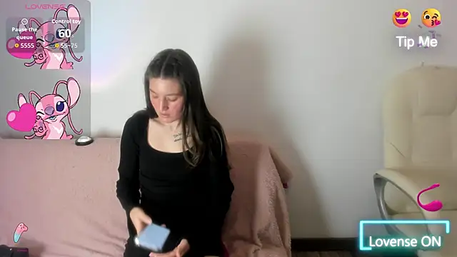 Snapshot of Tesa_cute chatting on 11-12-25, 10:52 Tesa cute online show from 11-12-25, 10:52