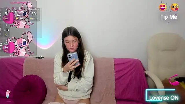 Snapshot of Tesa_cute chatting on 11-14-25, 12:53 Tesa cute online show from 11-14-25, 12:53