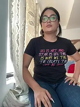 Snapshot of Karla-sexy01 chatting on 01-20-25, 04:12 Karla-sexy01 online show from 01-20-25, 04:12