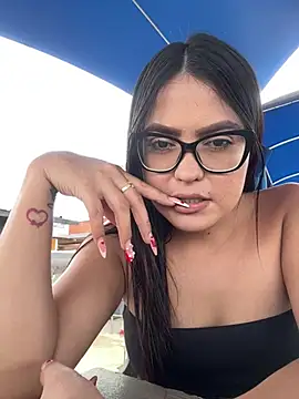 Snapshot of Karla-sexy01 chatting on 02-23-25, 06:01 Karla-sexy01 online show from 02-23-25, 06:01