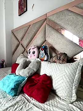 Snapshot of Karla-sexy01 chatting on 09-10-25, 01:22 Karla-sexy01 online show from 09-10-25, 01:22