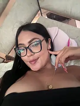 Snapshot of Karla-sexy01 chatting on 10-21-25, 08:53 Karla-sexy01 online show from 10-21-25, 08:53