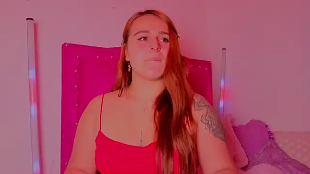 Snapshot of evy_orange1 chatting on 11-15-25, 03:26 evy orange1 online show from 11-15-25, 03:26