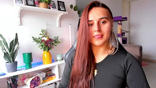 evy orange1 online show from 03-16-26, 03:05