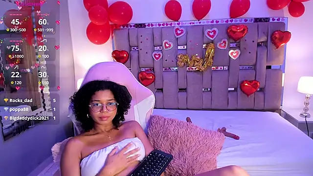 Snapshot of MilaHall_ chatting on 02-08-25, 09:56 MilaHall online show from 02-08-25, 09:56