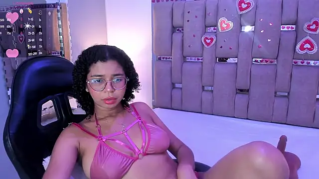 Snapshot of MilaHall_ chatting on 03-09-25, 03:54 MilaHall online show from 03-09-25, 03:54