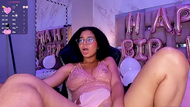 Snapshot of MilaHall_ chatting on 03-14-25, 07:48 MilaHall online show from 03-14-25, 07:48