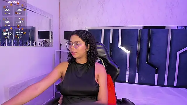 Snapshot of MilaHall_ chatting on 10-14-25, 03:51 MilaHall online show from 10-14-25, 03:51