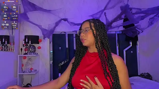 Snapshot of MilaHall_ chatting on 10-22-25, 04:24 MilaHall online show from 10-22-25, 04:24