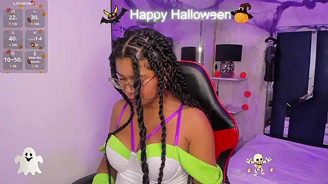 Snapshot of MilaHall_ chatting on 10-31-25, 04:24 MilaHall online show from 10-31-25, 04:24