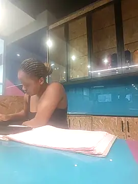 Snapshot of Sgeme325is chatting on 02-22-25, 02:41 Sgeme325is online show from 02-22-25, 02:41