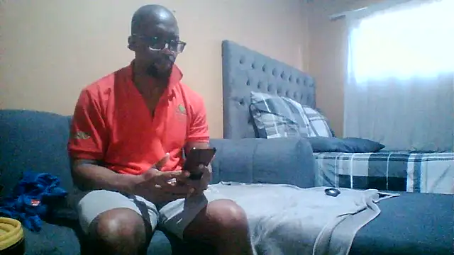 Snapshot of Sgeme325is chatting on 06-13-26, 02:26 Sgeme325is online show from 06-13-26, 02:26