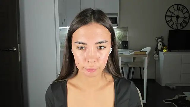 Snapshot of nilliluv chatting on 11-13-25, 02:10 nilliluv online show from 11-13-25, 02:10