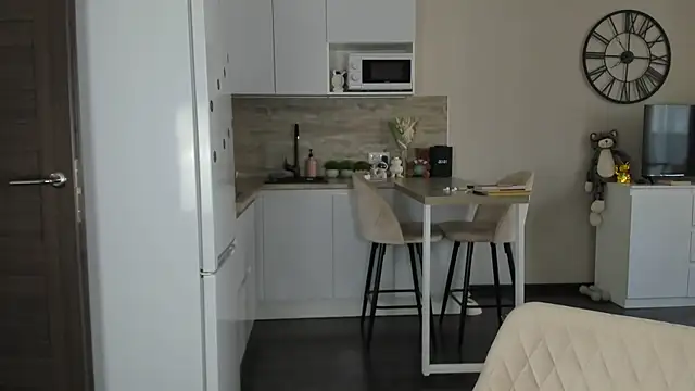 nilliluv online show from 04-19-26, 01:10