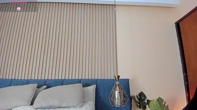 kathecute   online show from 03-31-26, 01:40