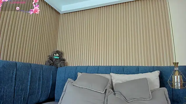 kathecute   online show from 04-23-26, 01:40