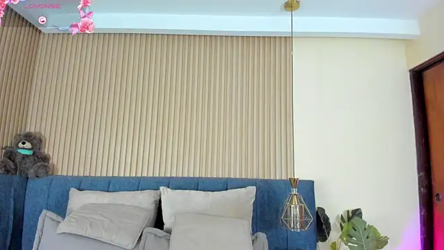 kathecute   online show from 04-25-26, 01:41