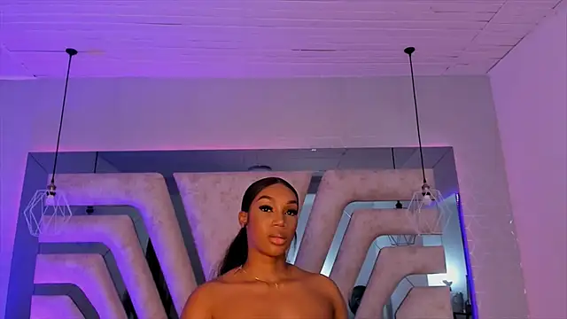 ChaynnaCooper online show from 12-15-24, 03:13